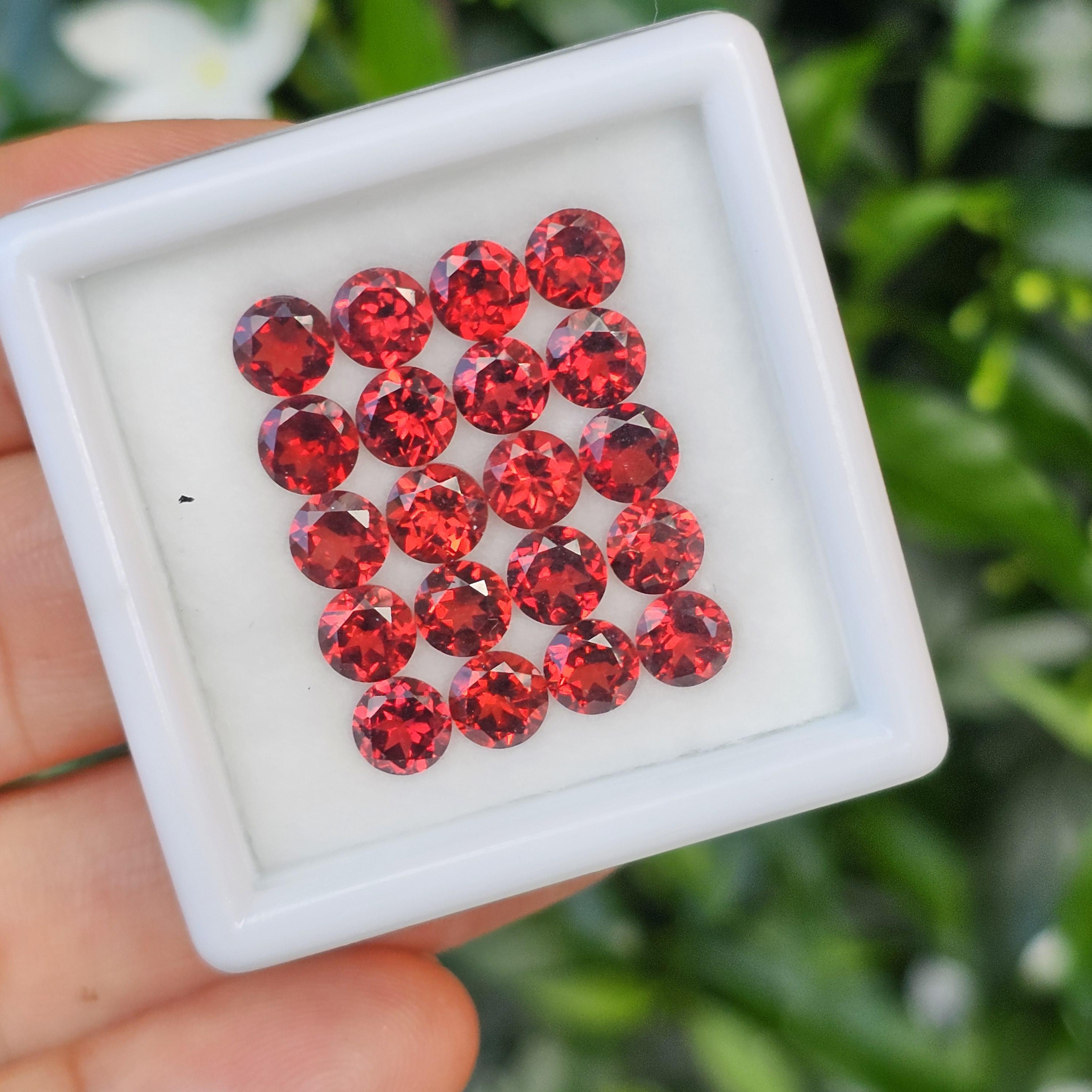 พลอย โกเมน Garnet