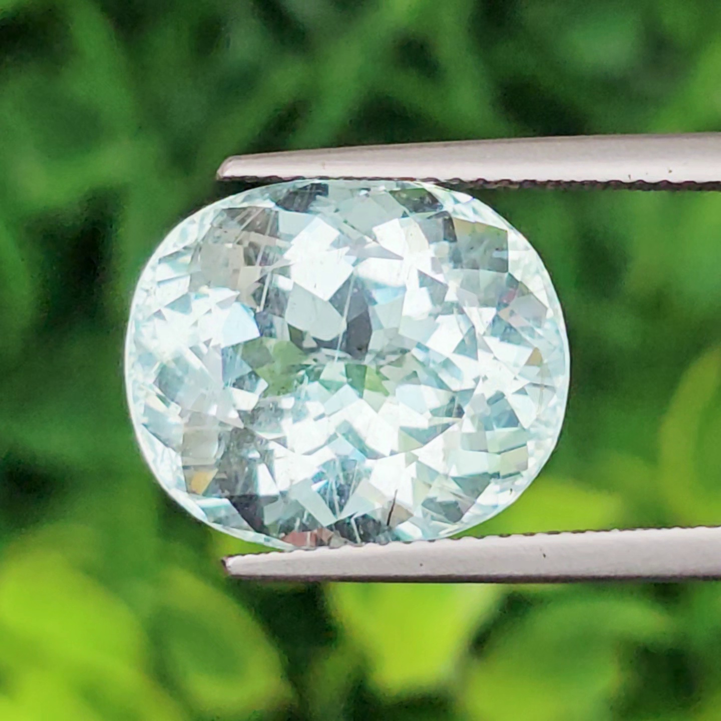 พลอย อความารีน Aquamarine