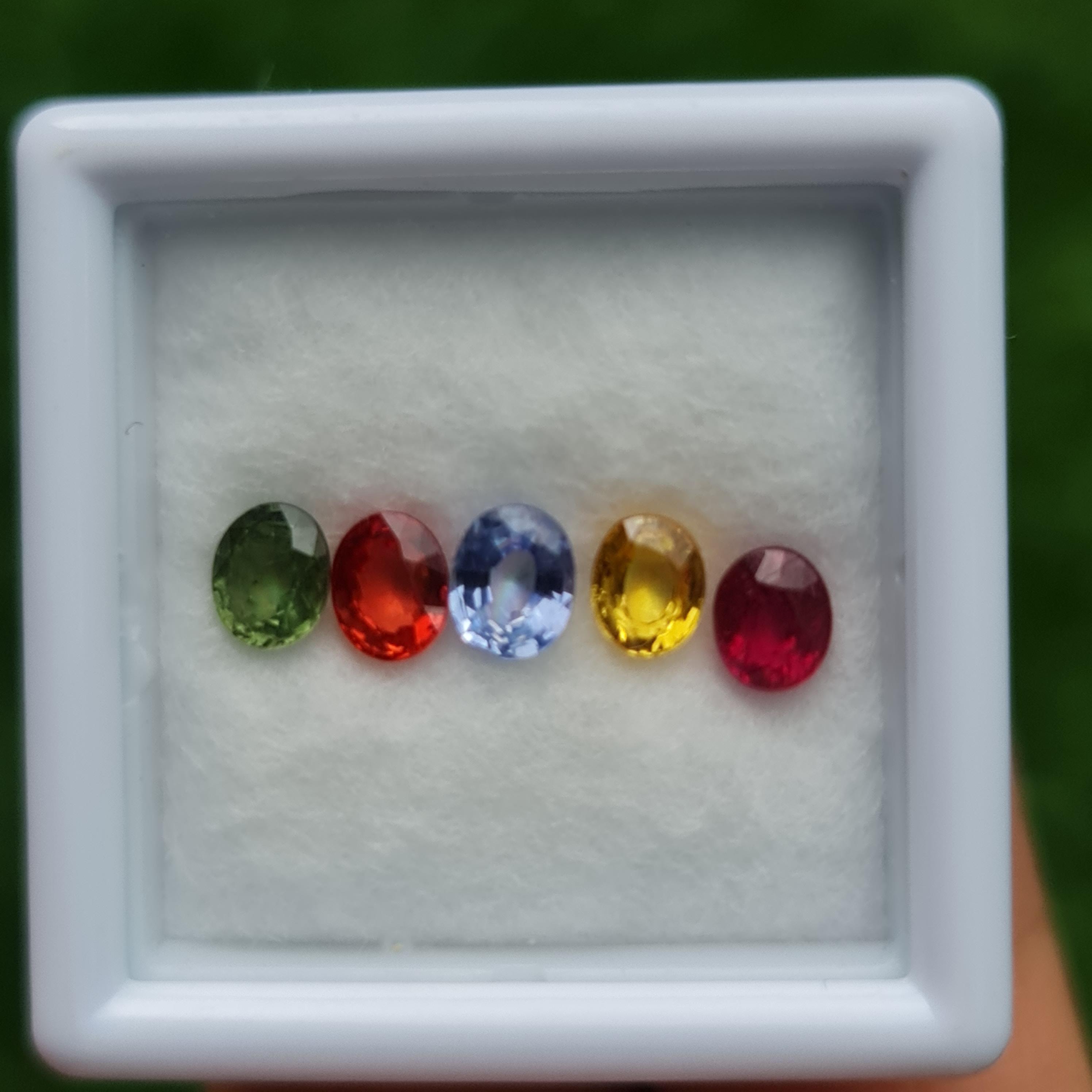พลอย แฟนซี Fancy Sapphire
