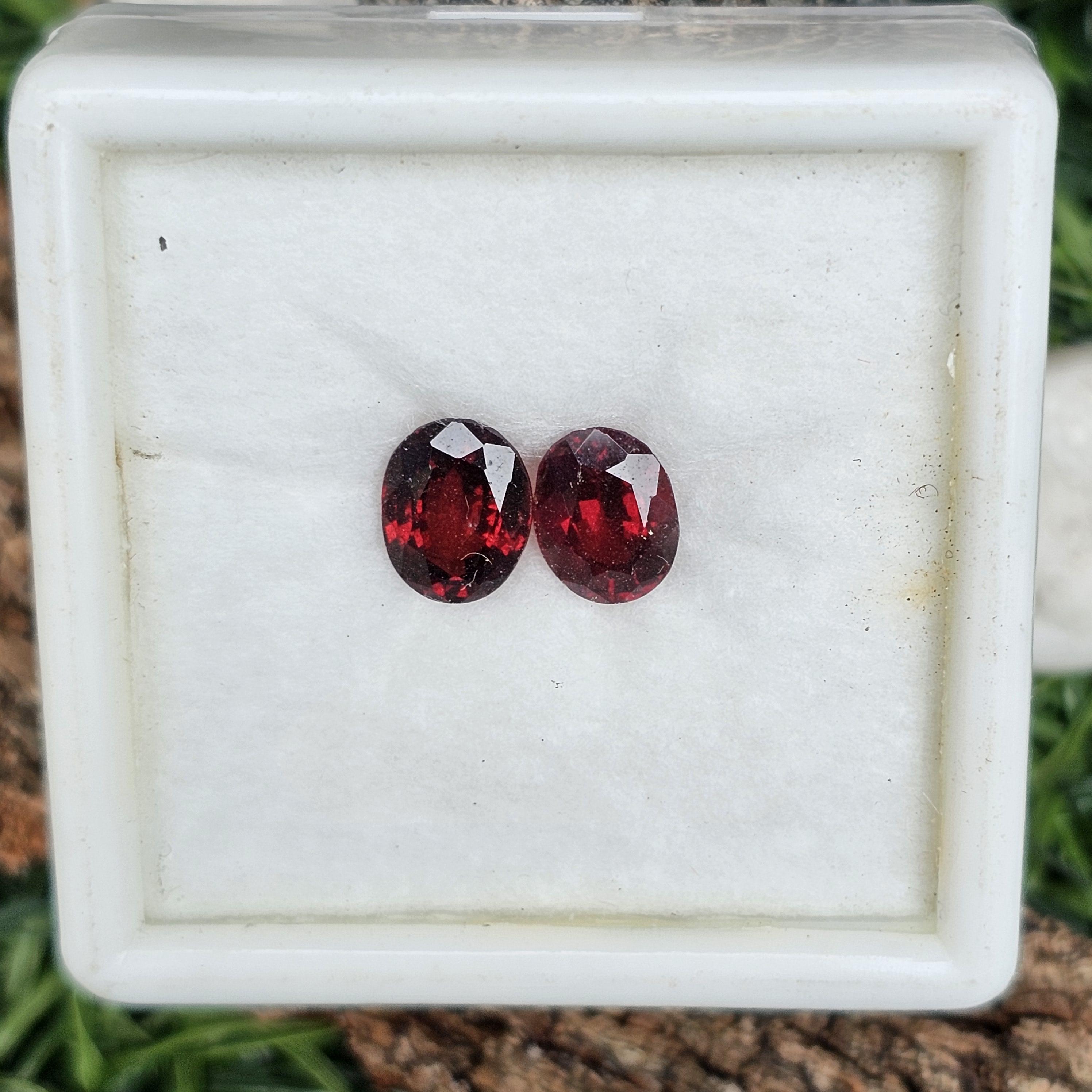 โรโดไลต์ กาเน็ท Natural Rhodolite Garnet