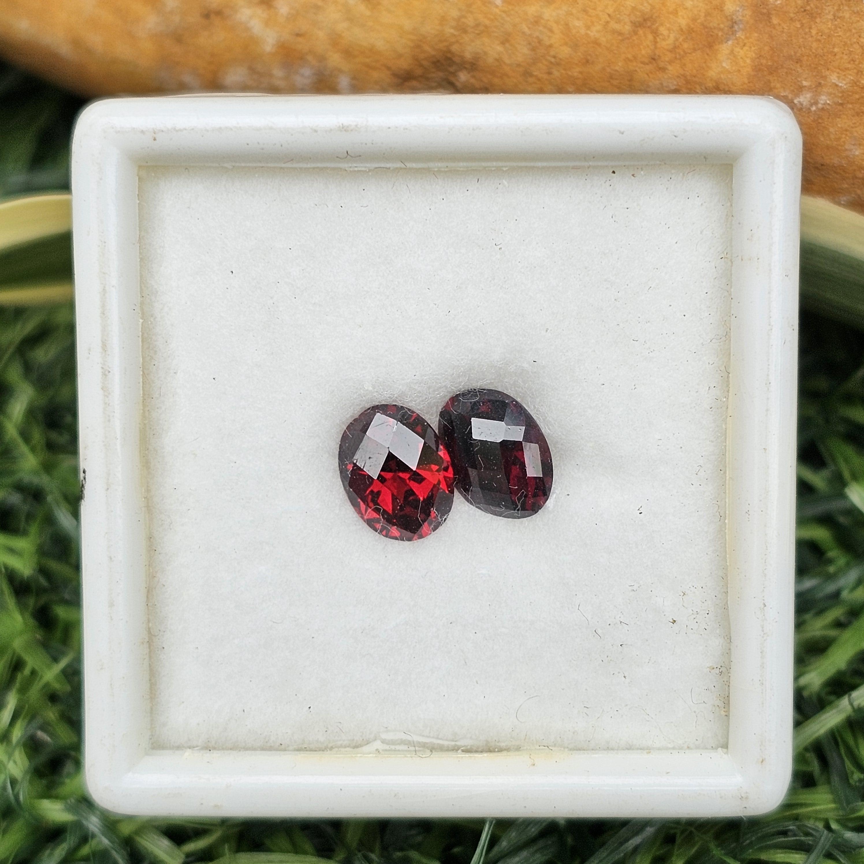 โรโดไลต์ กาเน็ท Natural Rhodolite Garnet