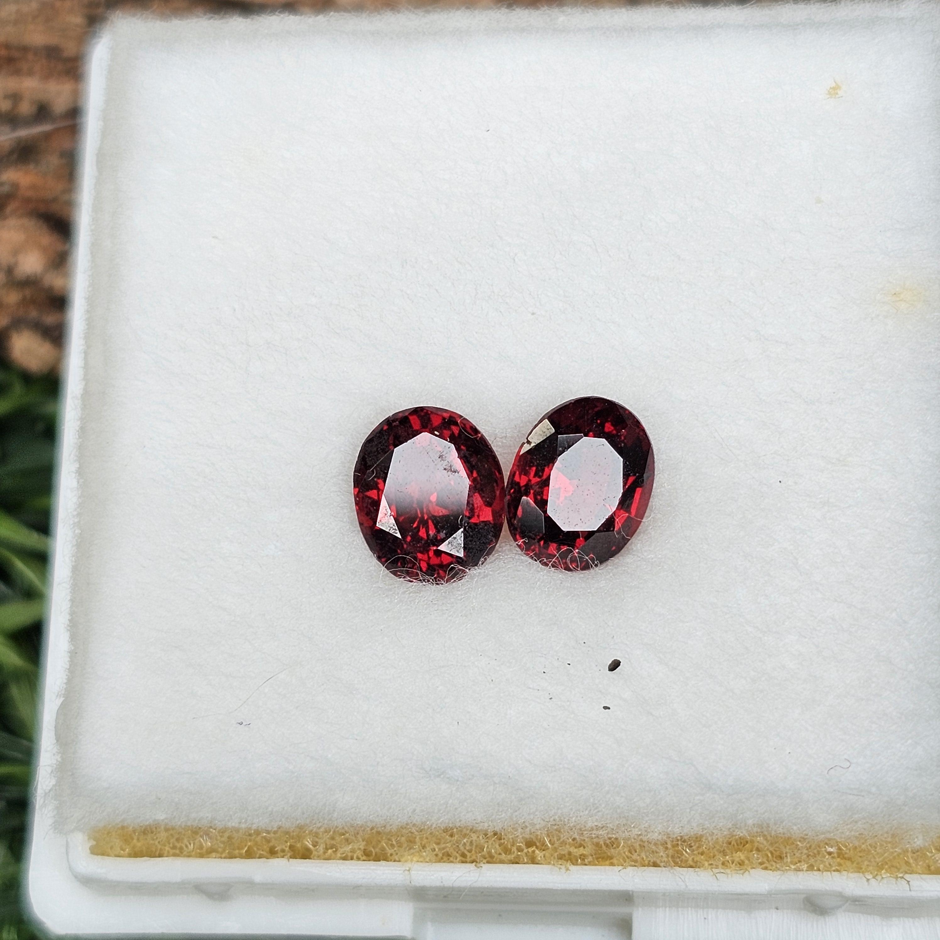 โรโดไลต์ กาเน็ท Natural Rhodolite Garnet
