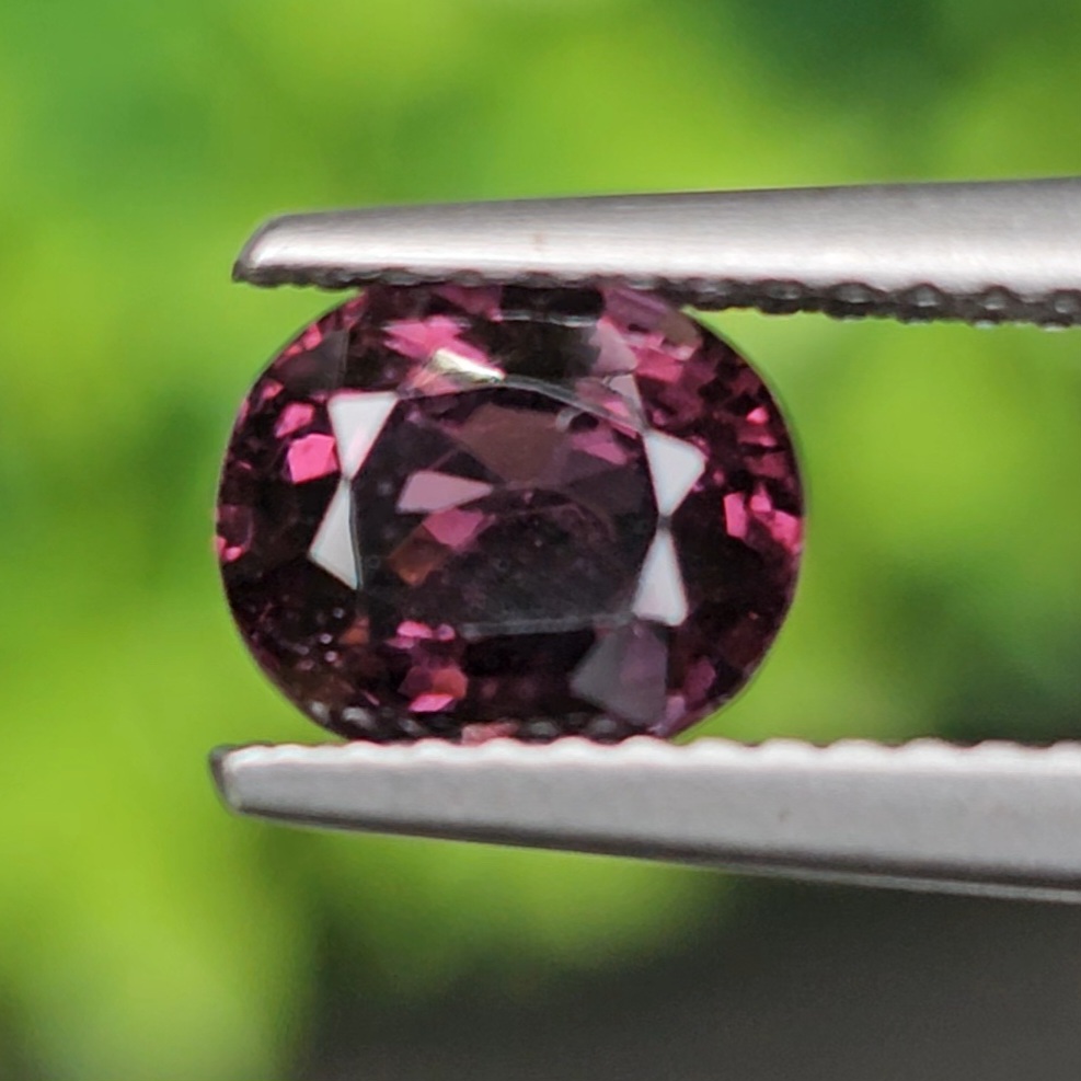 โรโดไลต์ กาเน็ท Natural Rhodolite Garnet