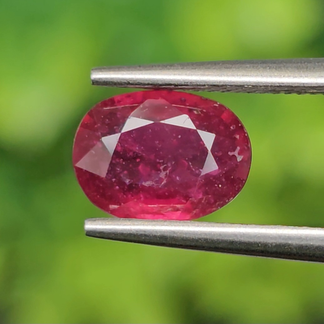 โรโดไลต์ กาเน็ท Natural Rhodolite Garnet