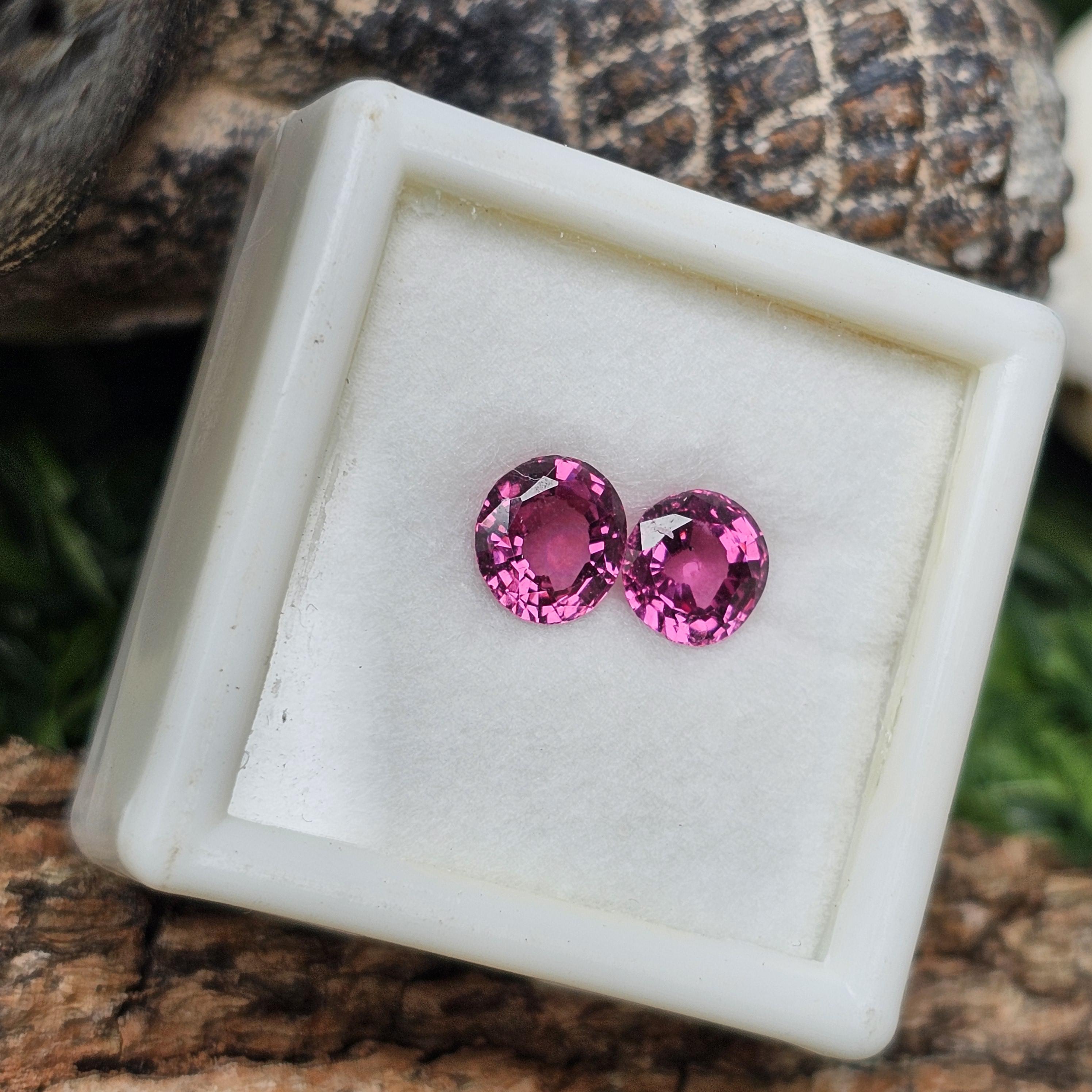 โรโดไลต์ กาเน็ท Natural Rhodolite Garnet