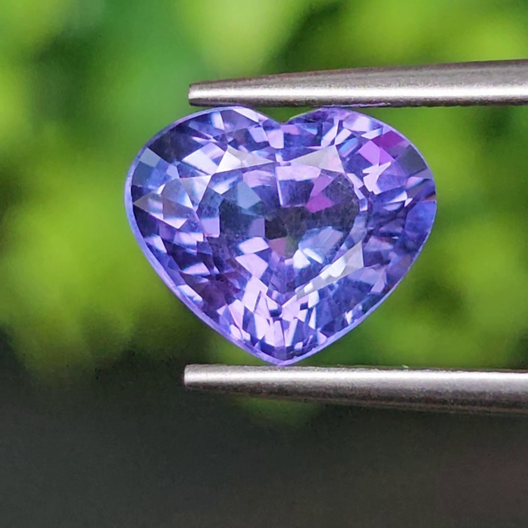 แทนซาไนท์ Natural Zoisite (Tanzanite)