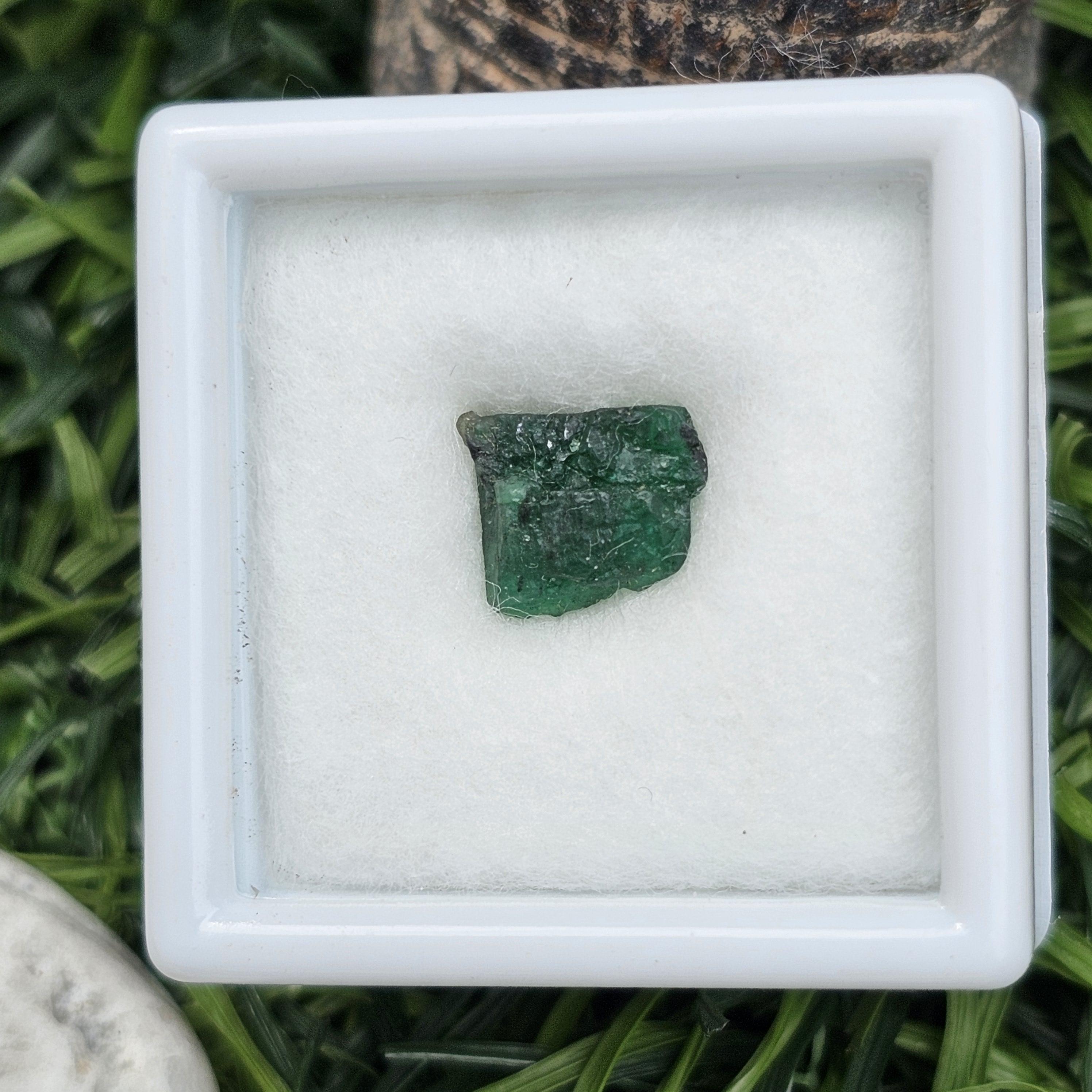 พลอย มรกต Natural Emerald