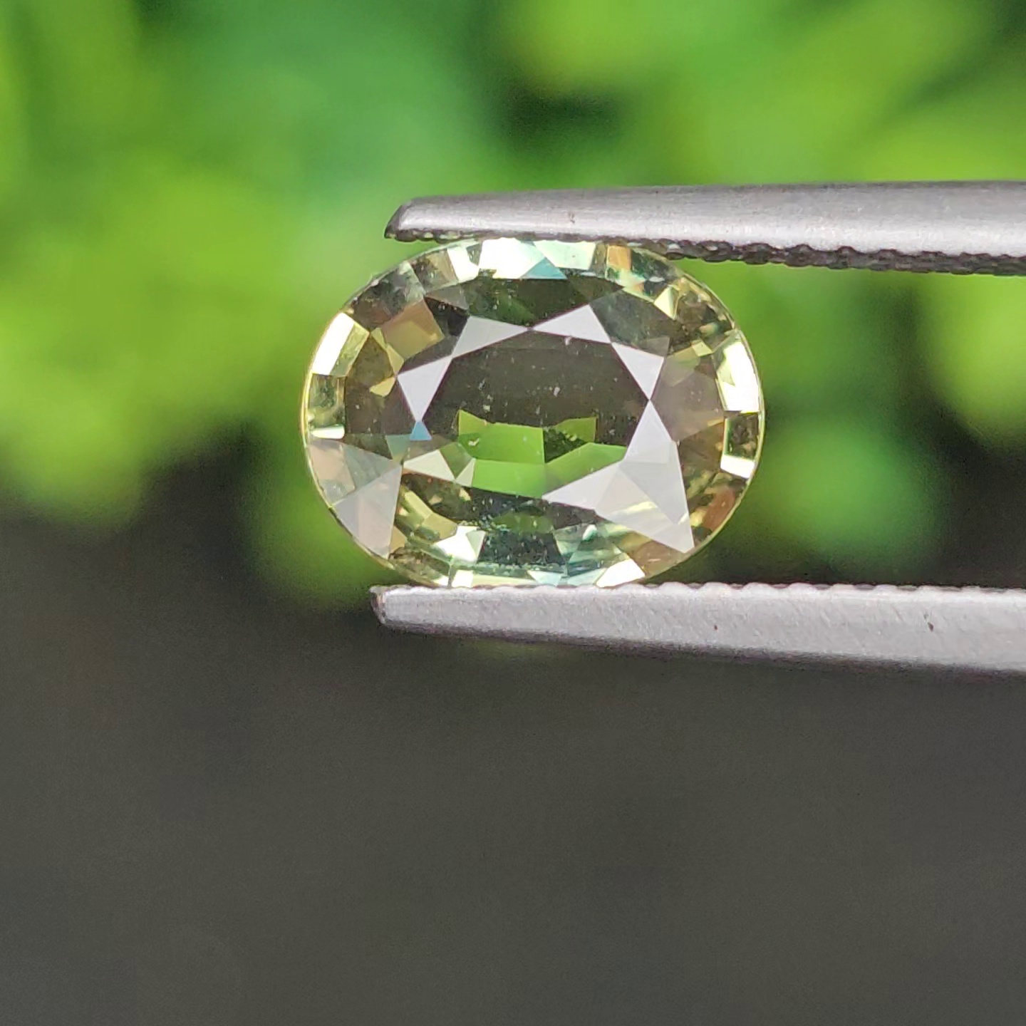 บุษราคัม Yellow Sapphire