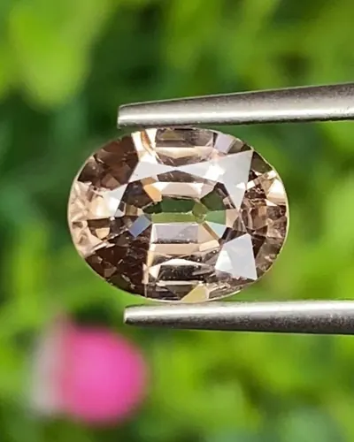 เพทาย Natural Zircon