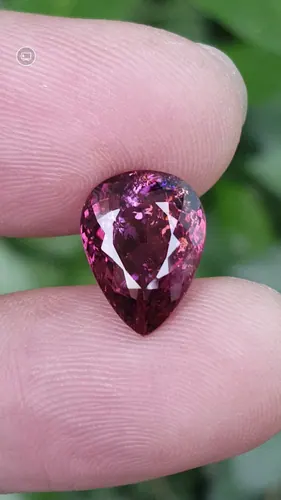 ทัวร์มาลีน Natural Tourmaline