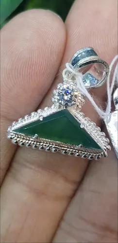 หยก Jade