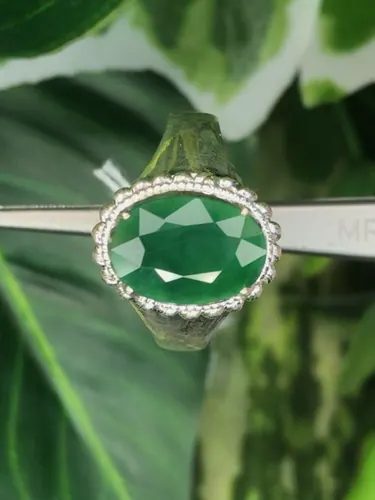 แหวน หยก (jadeite Ring)