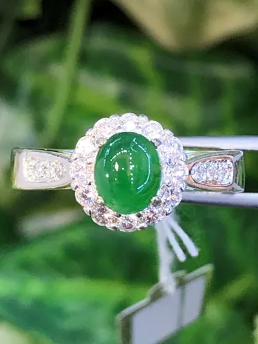 แหวน หยก (jadeite Ring)