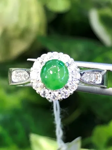 แหวน หยก (jadeite Ring)