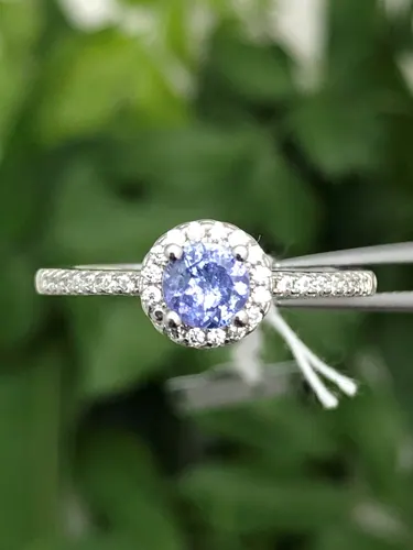 แทนซาไนท์ Tanzanite