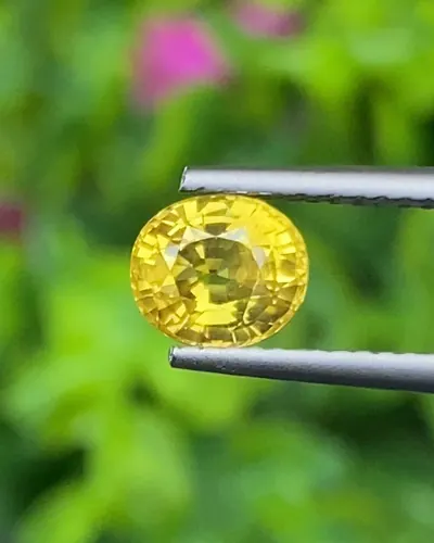 บุษราคัม (Yellow Sapphire)