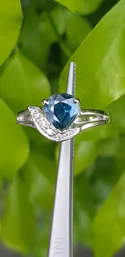 ไพลิน Blue Sapphire