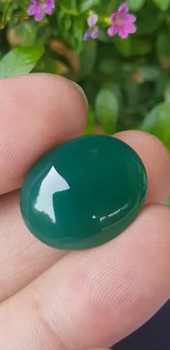 พลอย โมรา (Natural Chalcedony)