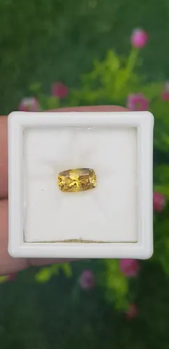 Yellow Sapphire