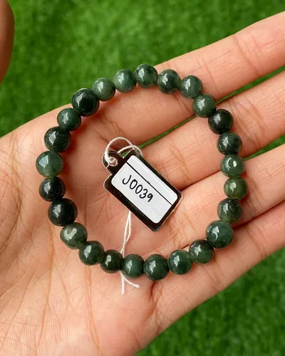 หยก Jadeite