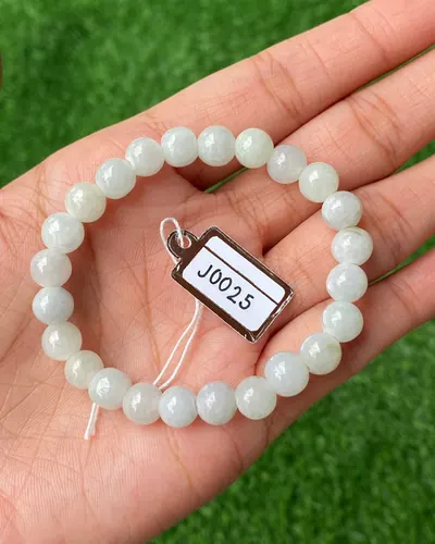 หยก Jadeite