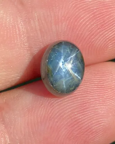 ไพลิน สตาร์ แซฟไฟร์ Blue Star Sapphire