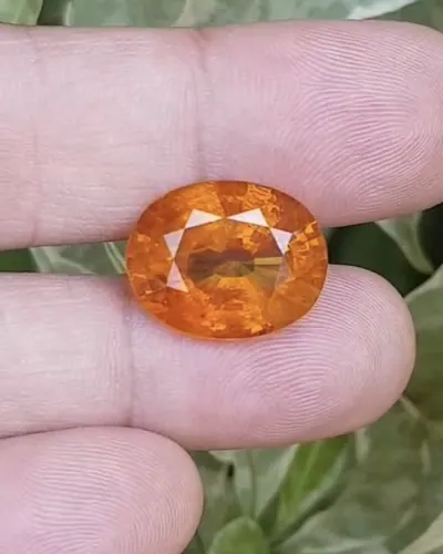 บุษราคัม (Yellow Sapphire)