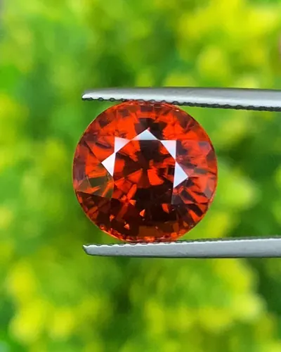 เพทาย Natural Zircon
