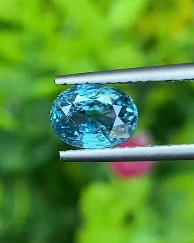 เพทาย Natural Zircon