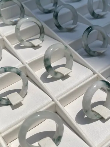 แหวน หยก (jadeite Ring)
