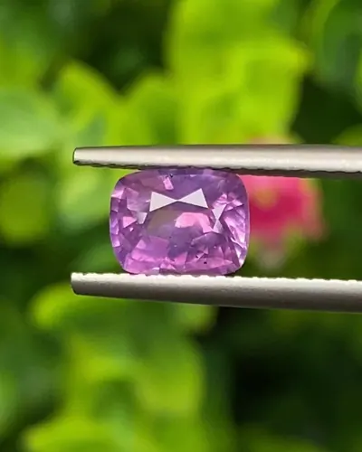 พลอย ม่วง Purple sapphire