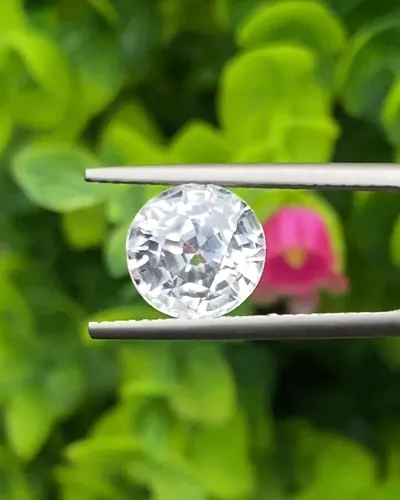 เพทาย Natural Zircon