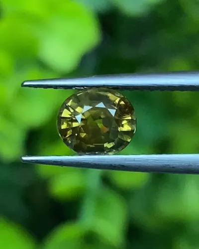 บุษราคัม (Yellow Sapphire)