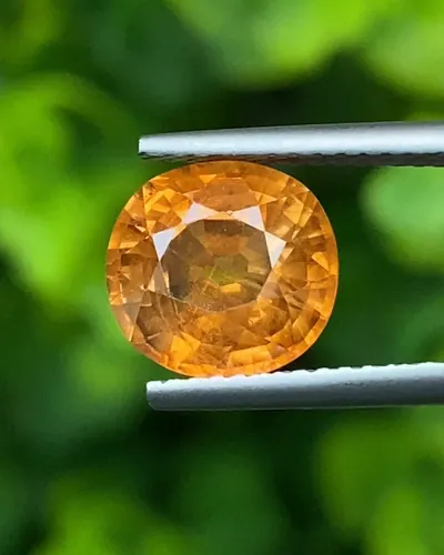 บุษราคัม (Yellow Sapphire)