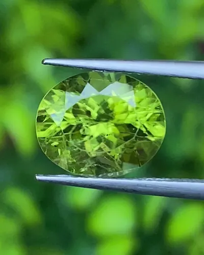 เพอริดอต Natural Peridot