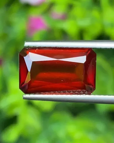 พลอย เฮสโซไนท์ การ์เน็ต Hessonite Garnet