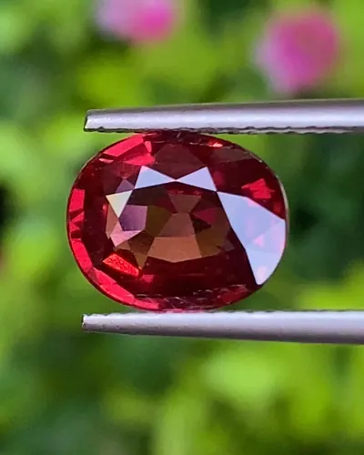 โรโดไลต์ กาเน็ท Natural Rhodolite Garnet