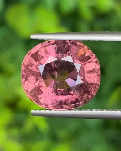 ทัวร์มาลีน Natural Tourmaline