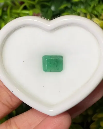 พลอย มรกต Natural Emerald