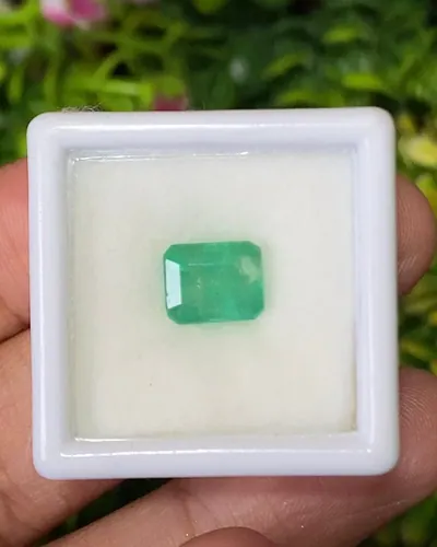 พลอย มรกต Natural Emerald