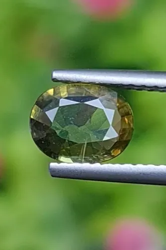 บุษราคัม Yellow Sapphire