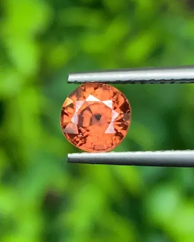 เพทาย Natural Zircon