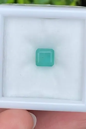 พลอย มรกต Natural Emerald