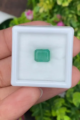 พลอย มรกต Natural Emerald