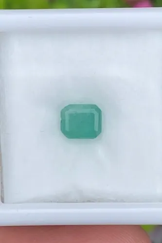 พลอย มรกต Natural Emerald