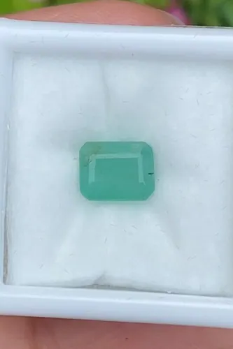 พลอย มรกต Natural Emerald