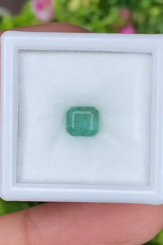 พลอย มรกต Natural Emerald