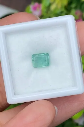 พลอย มรกต Natural Emerald