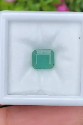 พลอย มรกต Natural Emerald