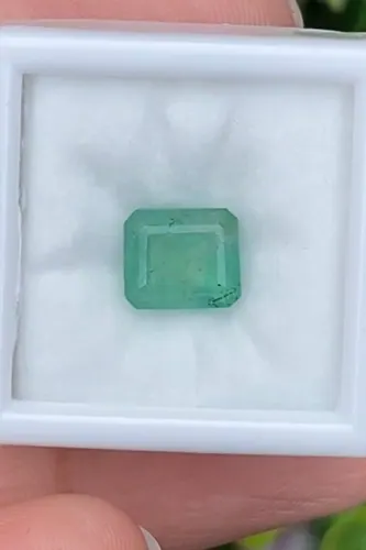พลอย มรกต Natural Emerald